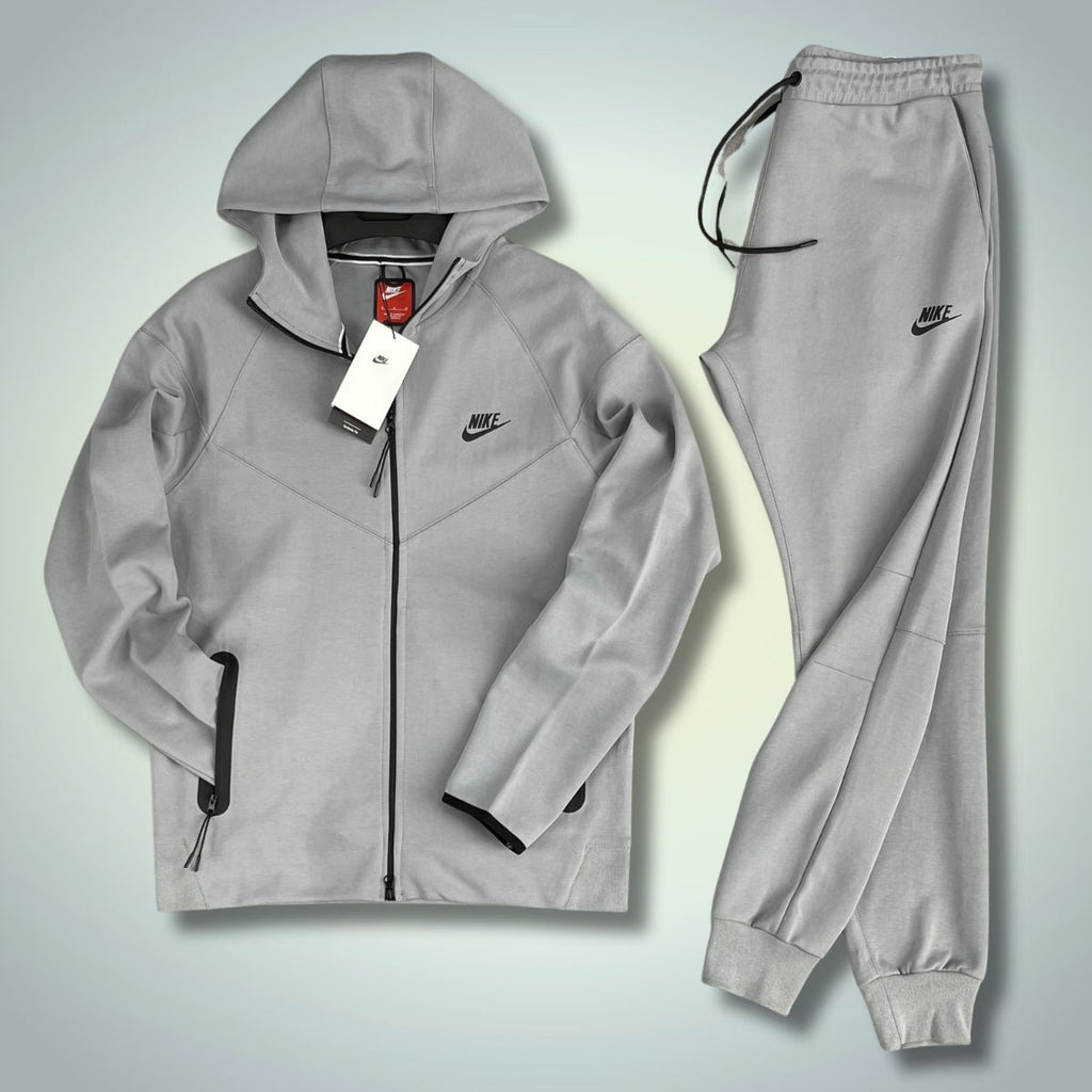 Nike Tech Fleece pánska tepláková súprava, svetlo sivá. Model 2023. Vynikajúca kvalita
