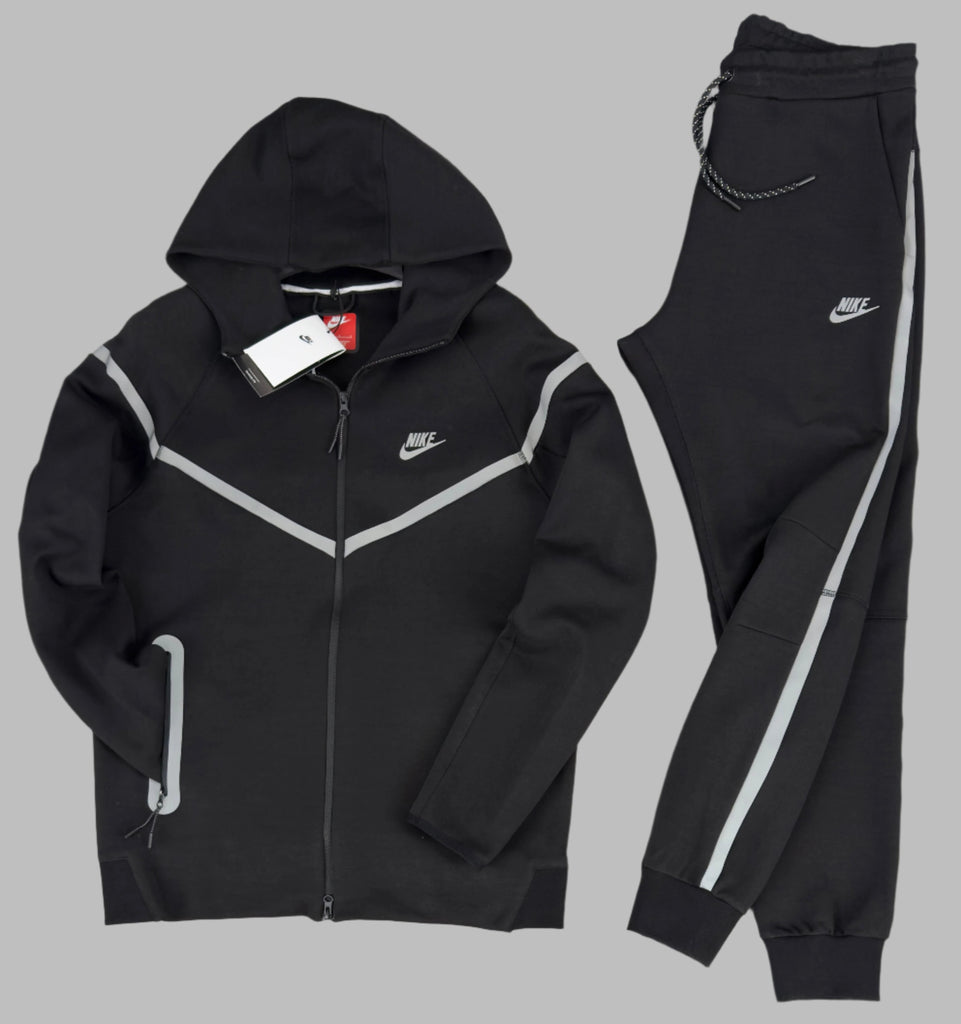 Nike Liverpool Tech Fleece pánska tepláková súprava, čierna. Prémiová kvalita
