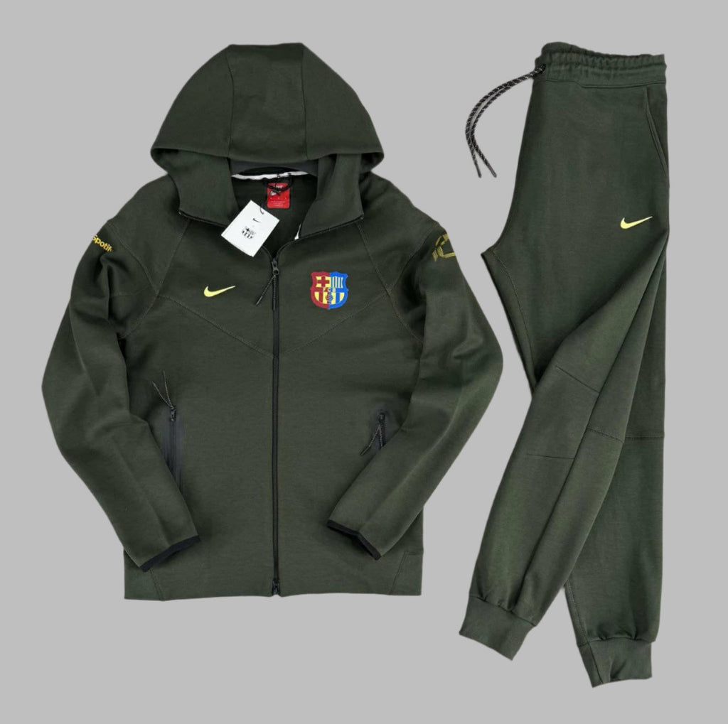Muži športový súprava Nike Barcelona Tech Fleece, tmavo zelená. Prémiová kvalita