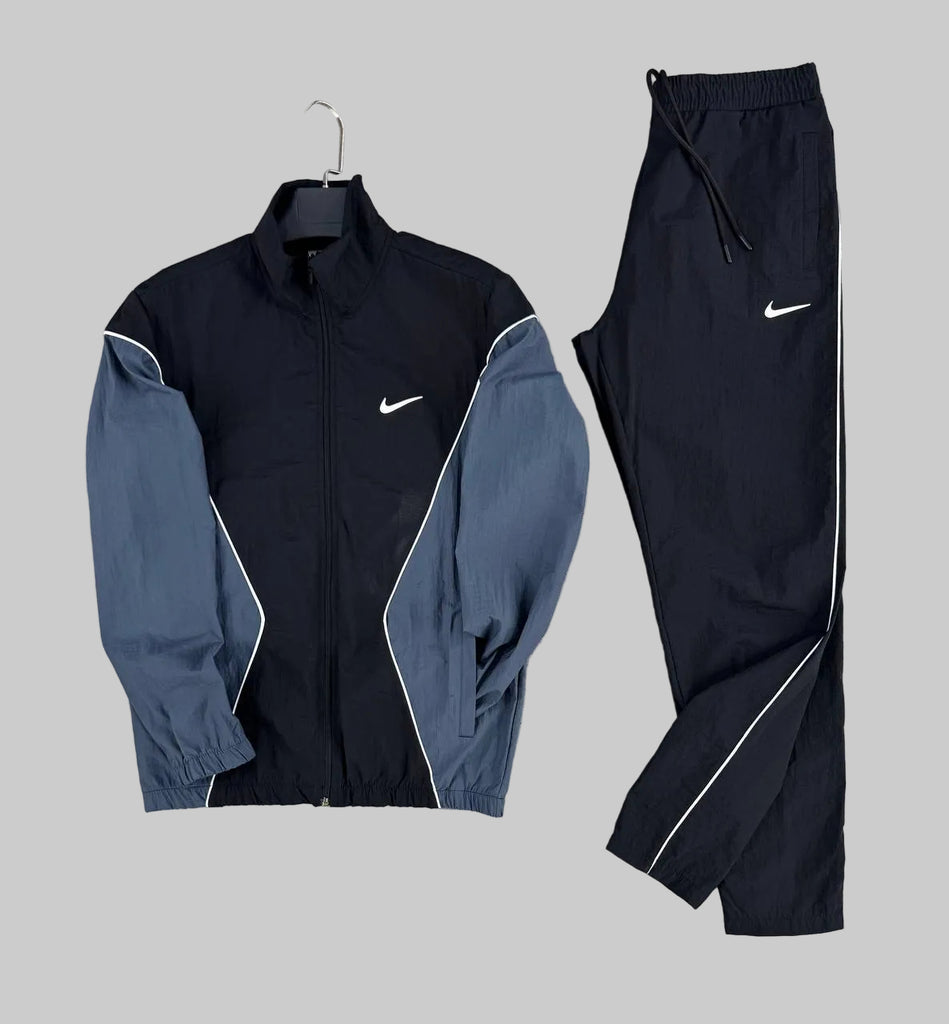 pánska tepláková súprava Nike, čiernej a tmavomodrej farbe – vodoodpudivý materiál
