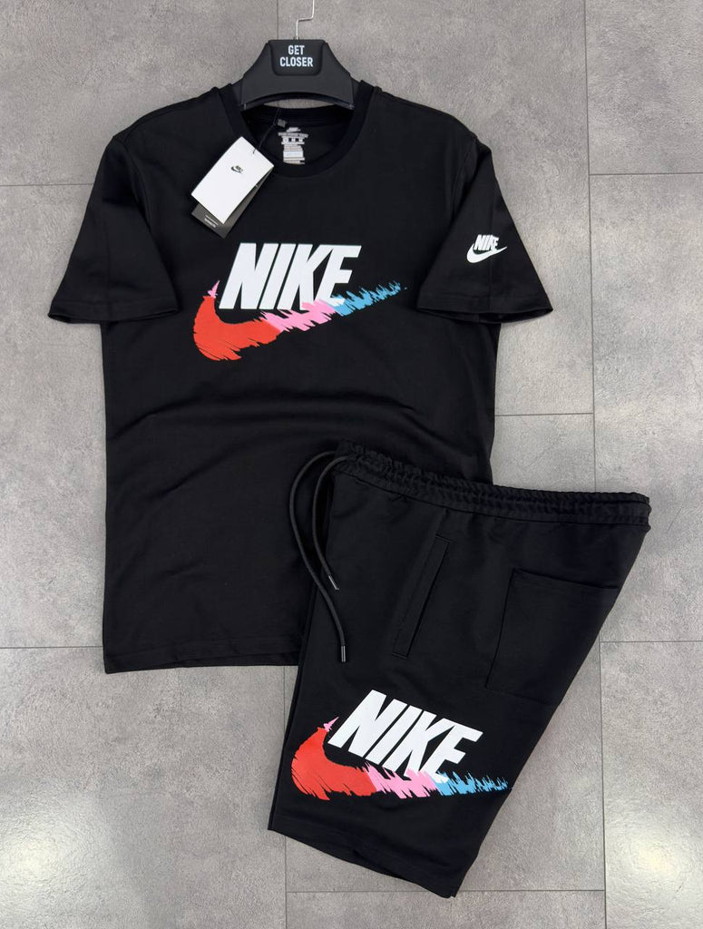 Pánska súprava Nike, tričko a krátke nohavice v čiernej farbe. Vynikajúca kvalita.
