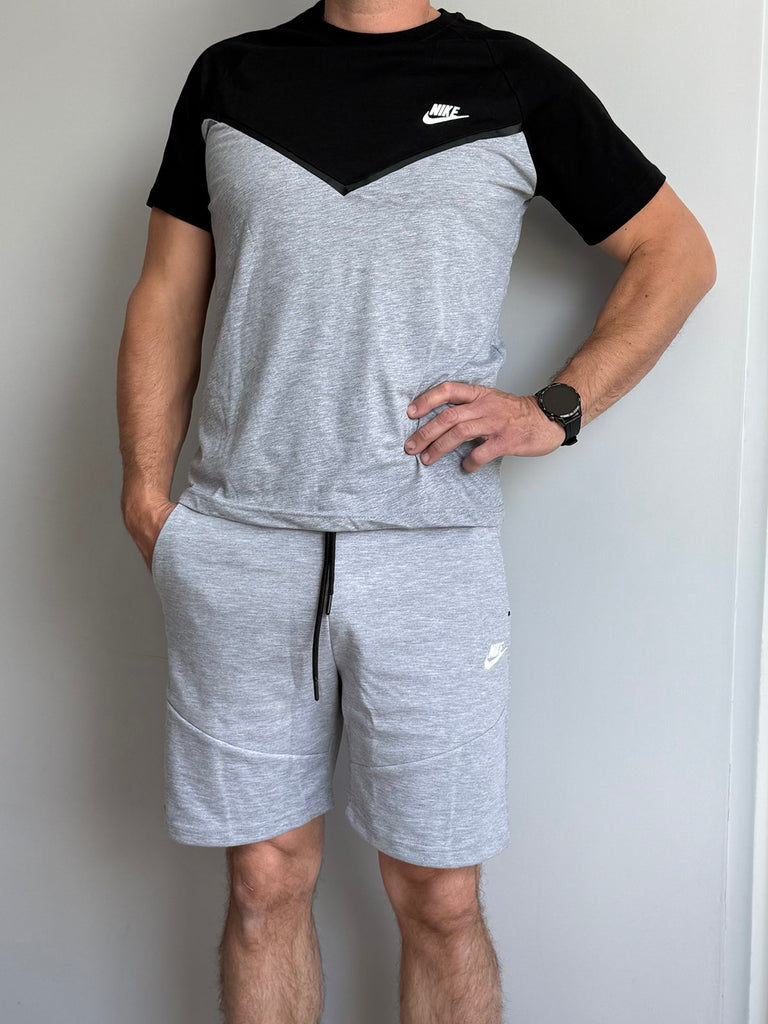 Pánska súprava Nike Tech Fleece, čierna a sivá tričko a sivé krátke nohavice. Vynikajúca kvalita.