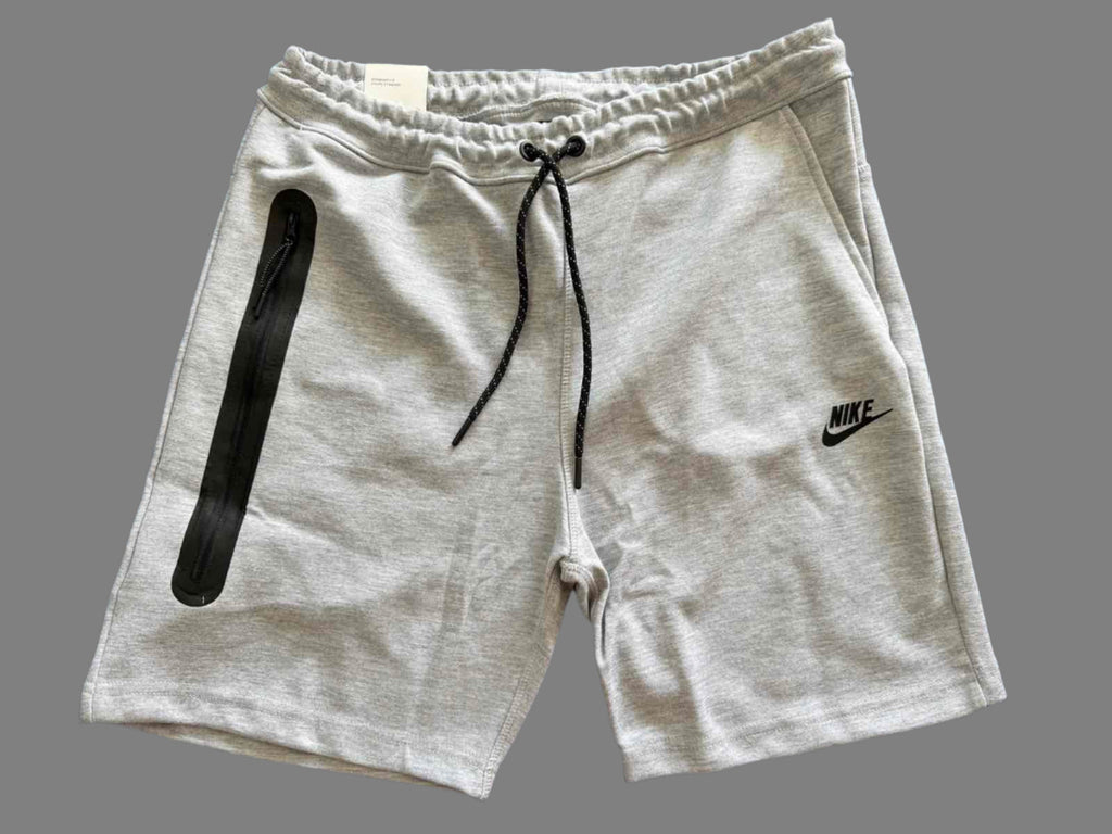 pánske športové krátke nohavice Nike Tech Fleece, klasické sivé.