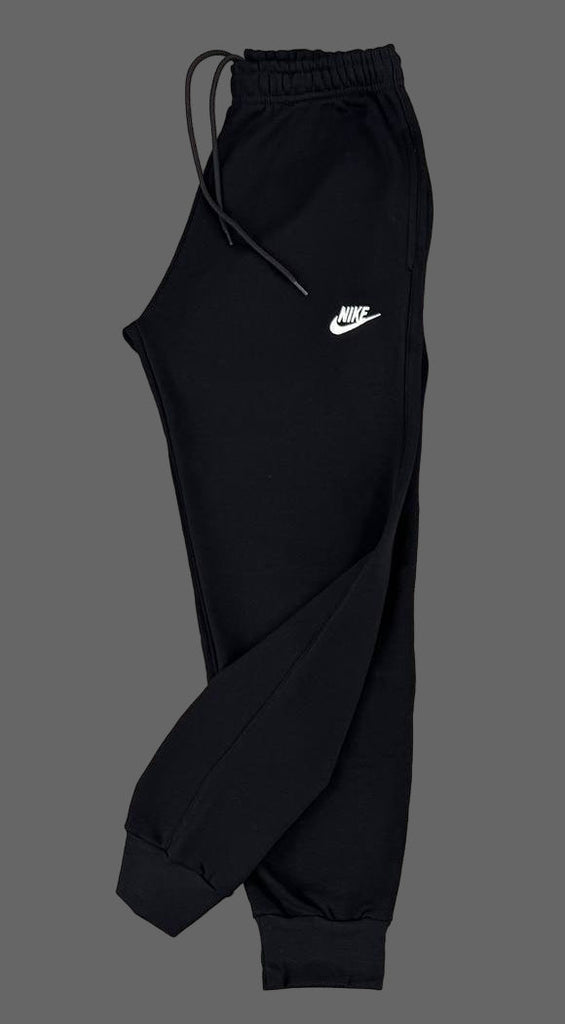 pánske teplákové súpravy Nike, čierna s bielym emblémom