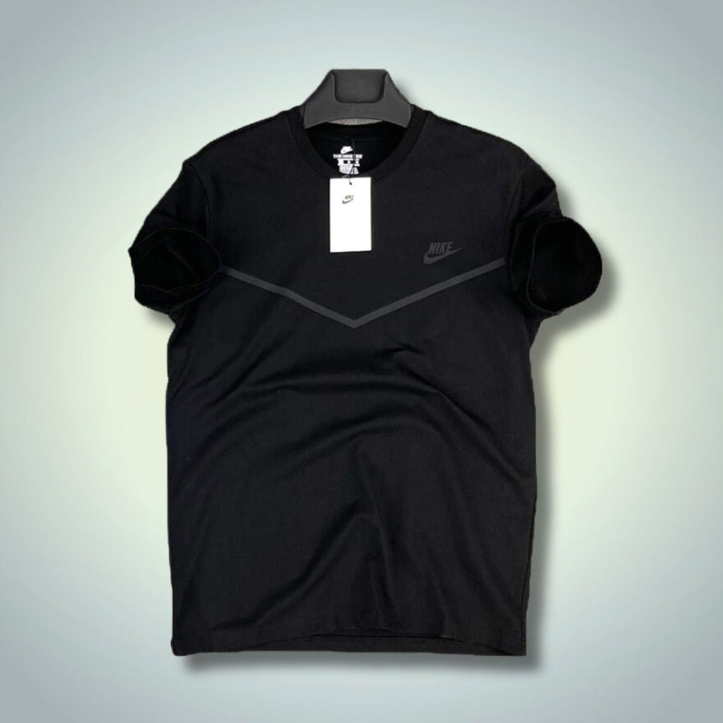 Nike Tech Fleece pánske tričko, čierna. Vynikajúca kvalita
