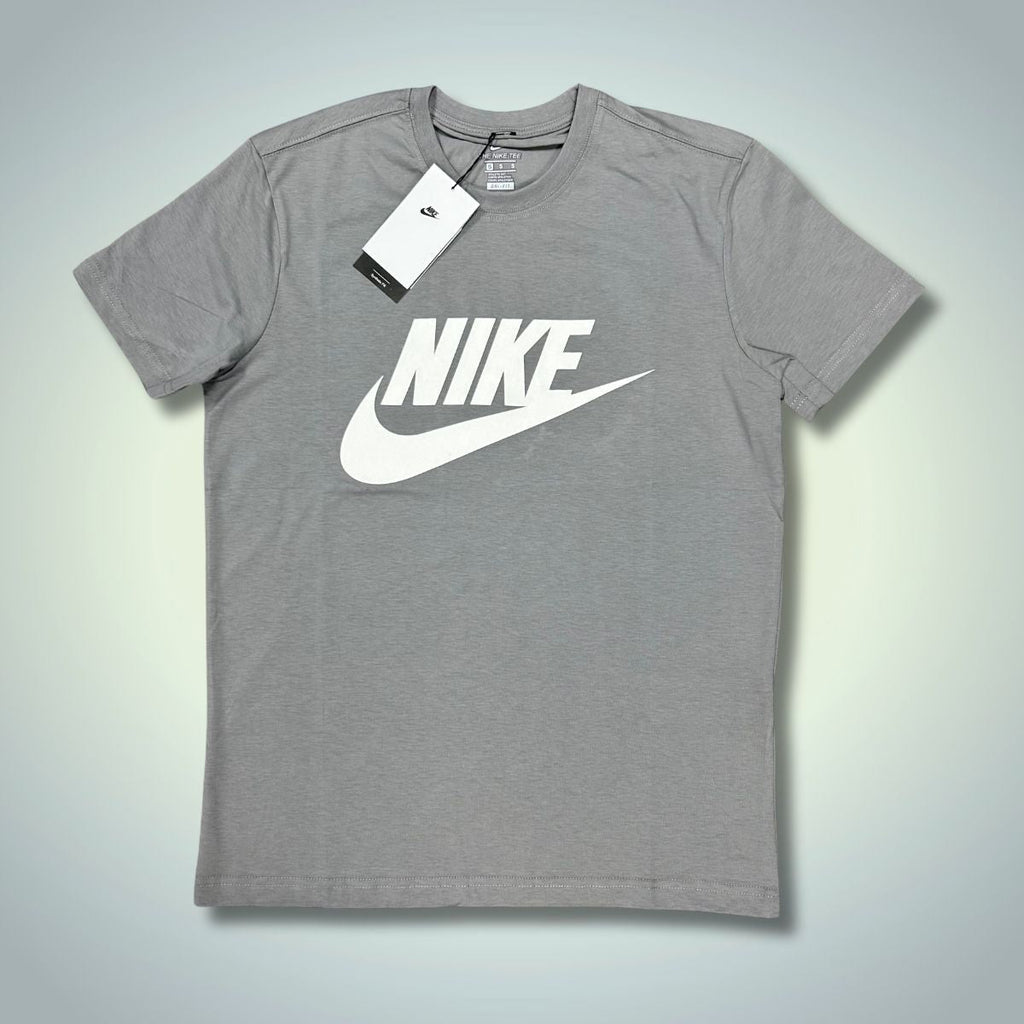 Nike pánske tričko, sivá, biely logo. Vynikajúca kvalita