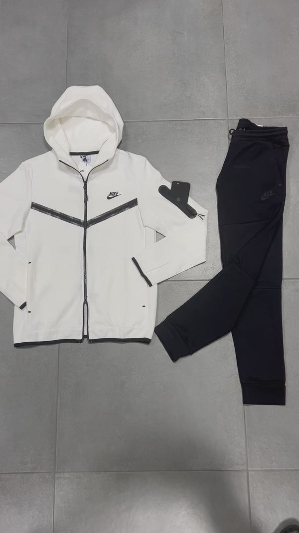 Nike Tech Fleece pánska tepláková súprava, biela a čierna. Vynikajúca kvalita