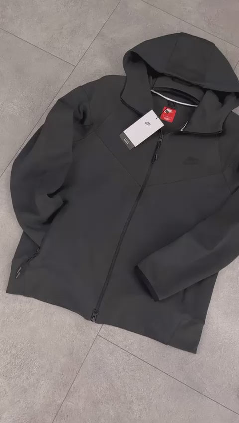 Nike Tech Fleece pánska tepláková súprava, grafitová. Model 2023. Vynikajúca kvalita