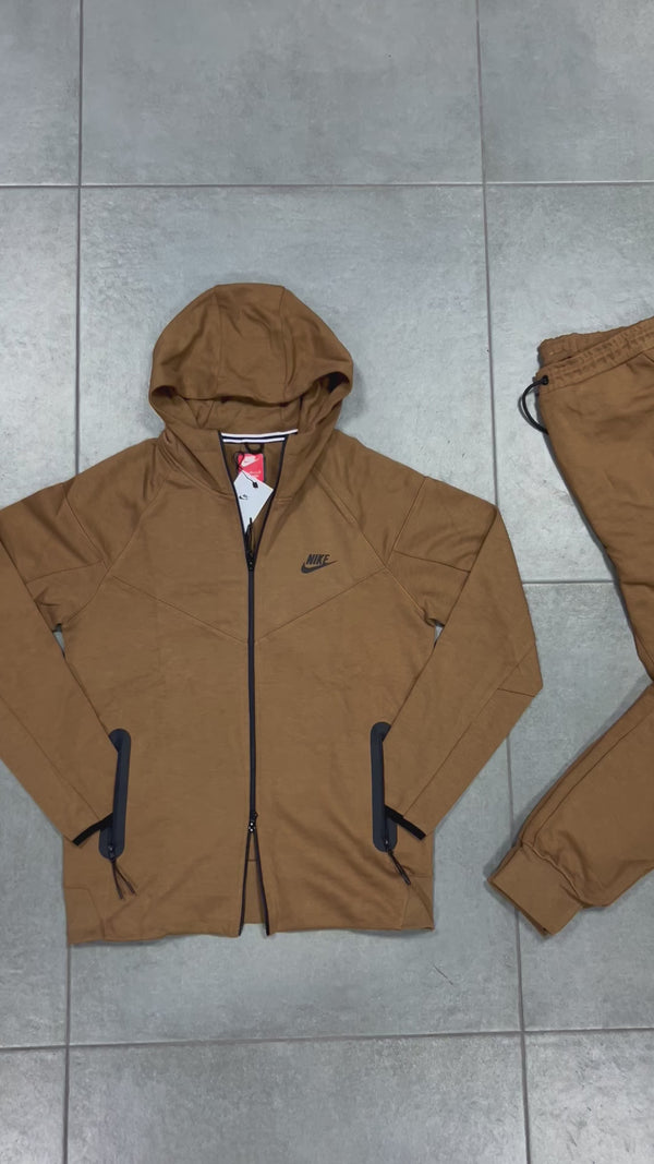 Nike Tech Fleece pánska tepláková súprava, hnedá. Model 2023. Vynikajúca kvalita