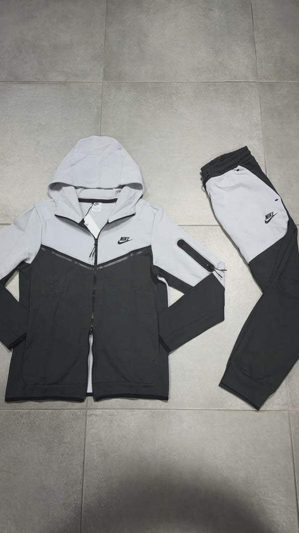 Nike Tech Fleece pánska tepláková súprava, grafitová a svetlo sivá. Vynikajúca kvalita