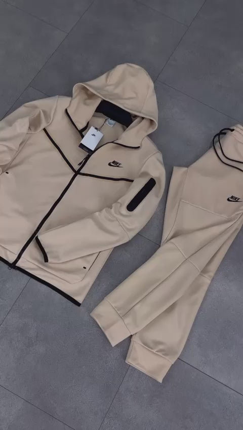 Nike Tech Fleece pánska tepláková súprava, béžová. Vynikajúca kvalita