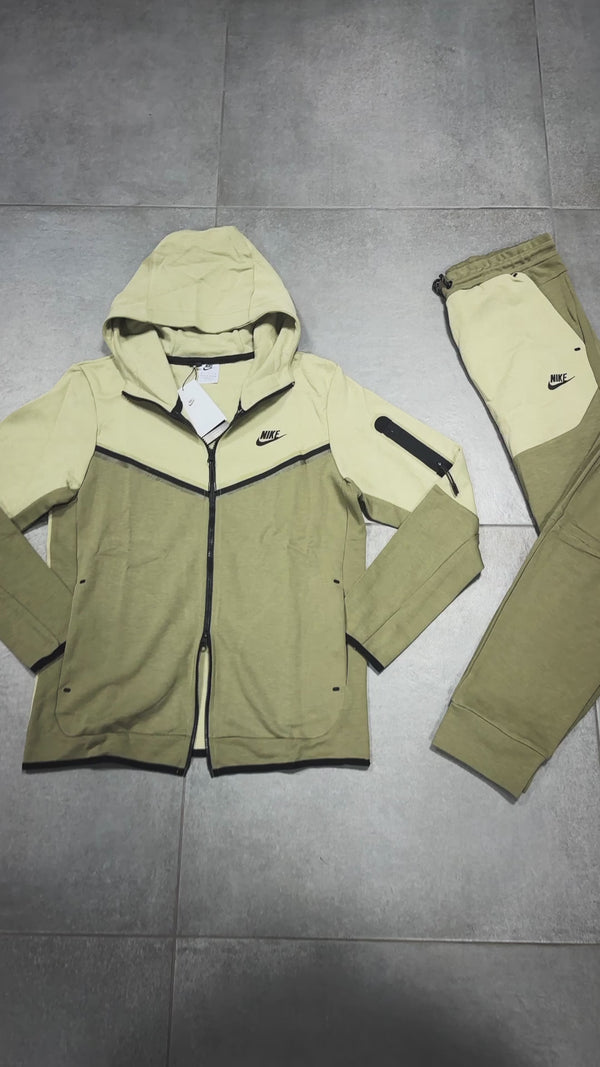 Nike Tech Fleece pánska tepláková súprava, olivovo zelená a svetlo zelená. Vynikajúca kvalita